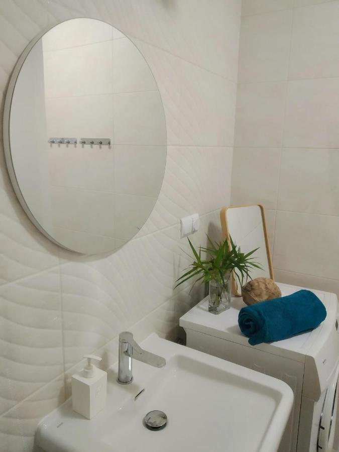 Roomsy Kolobrzeska กดัญสก์ ภายนอก รูปภาพ